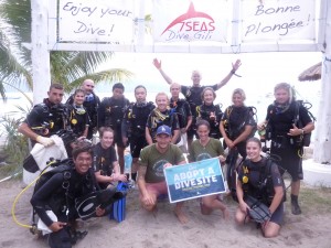 Divers helping us Adopt our dive site!