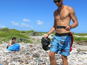 Underwater Vision, Beach Cleanup, Project Aware