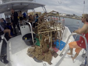 Ocean Encounters Clean up dive Curacao