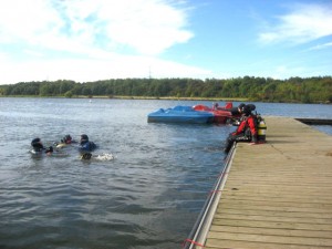 Project Aware Dive against Debris