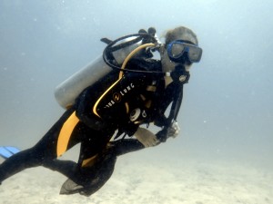 Our dive shop secretary Judith is happy to dive and clean up the ocean