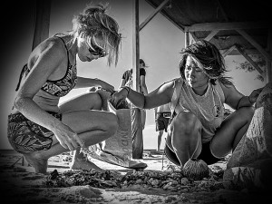 PADI IDC Candidates cleaning the Gili Islands, Indonesia