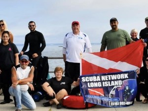 Dive team for dive against debris