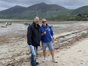 Bolton Area Divers - Beach clean up with Mark and Alister