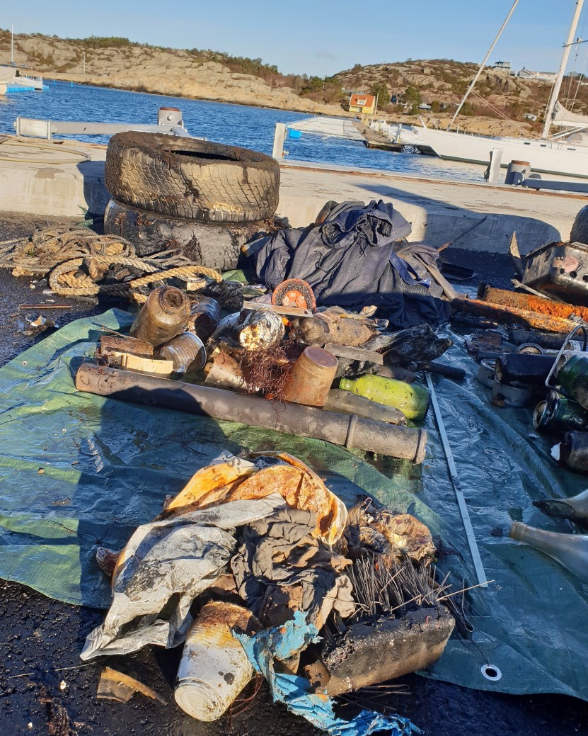 Debris
