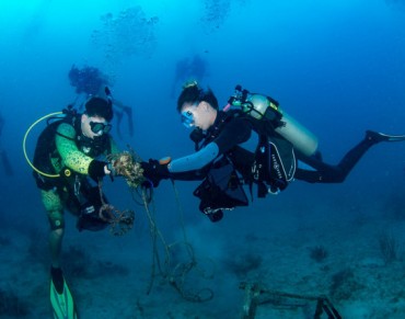 Groundbreaking Citizen Science Results with Project AWARE Dive Against Debris Data