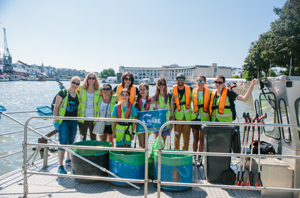 Project AWARE and ChargeToTheCircle at Bristol Harbour Clean Up