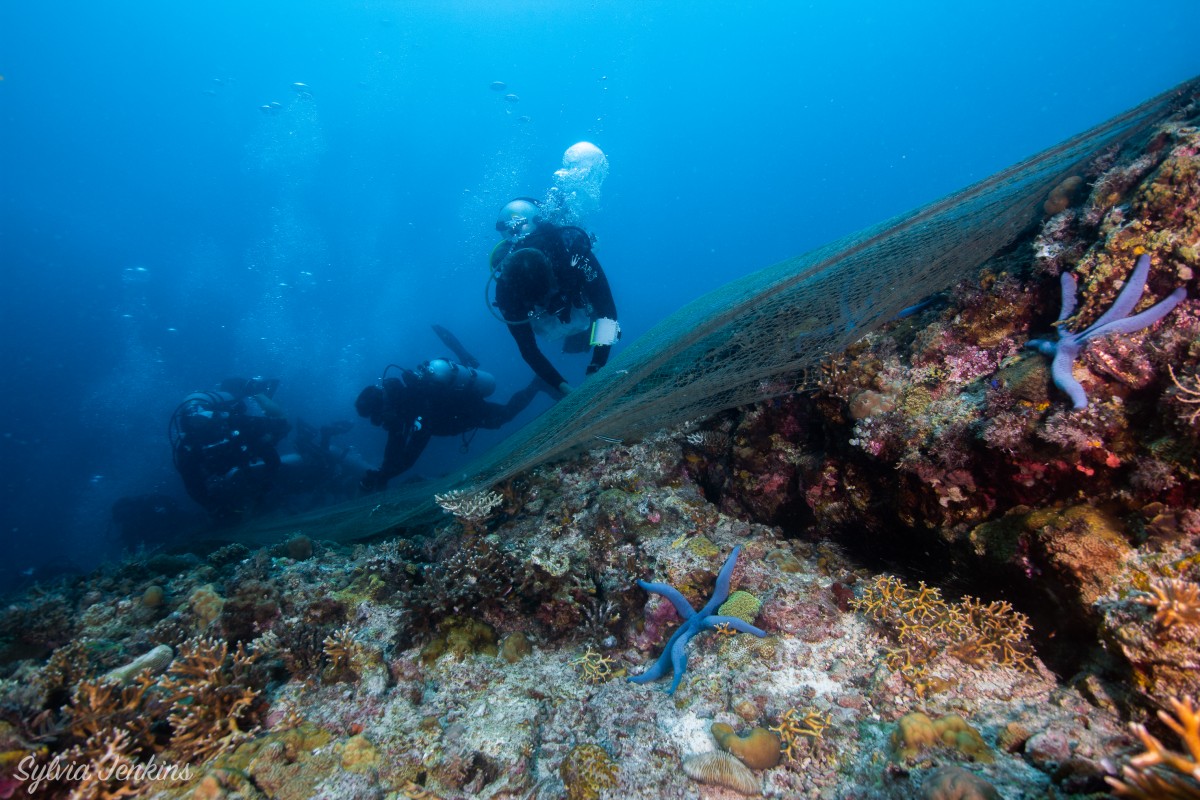 image of ghost net busters malapascua