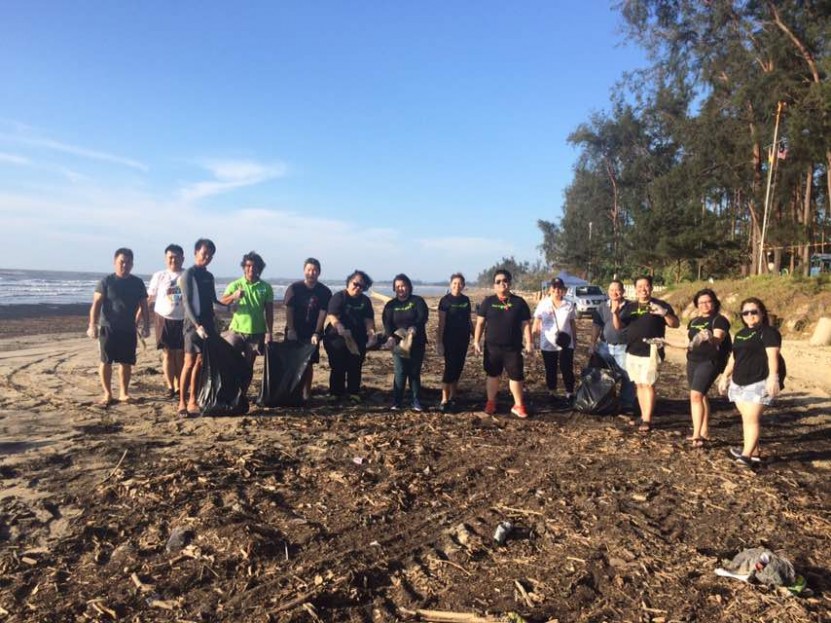 Lutong Beach Clean Up, Miri