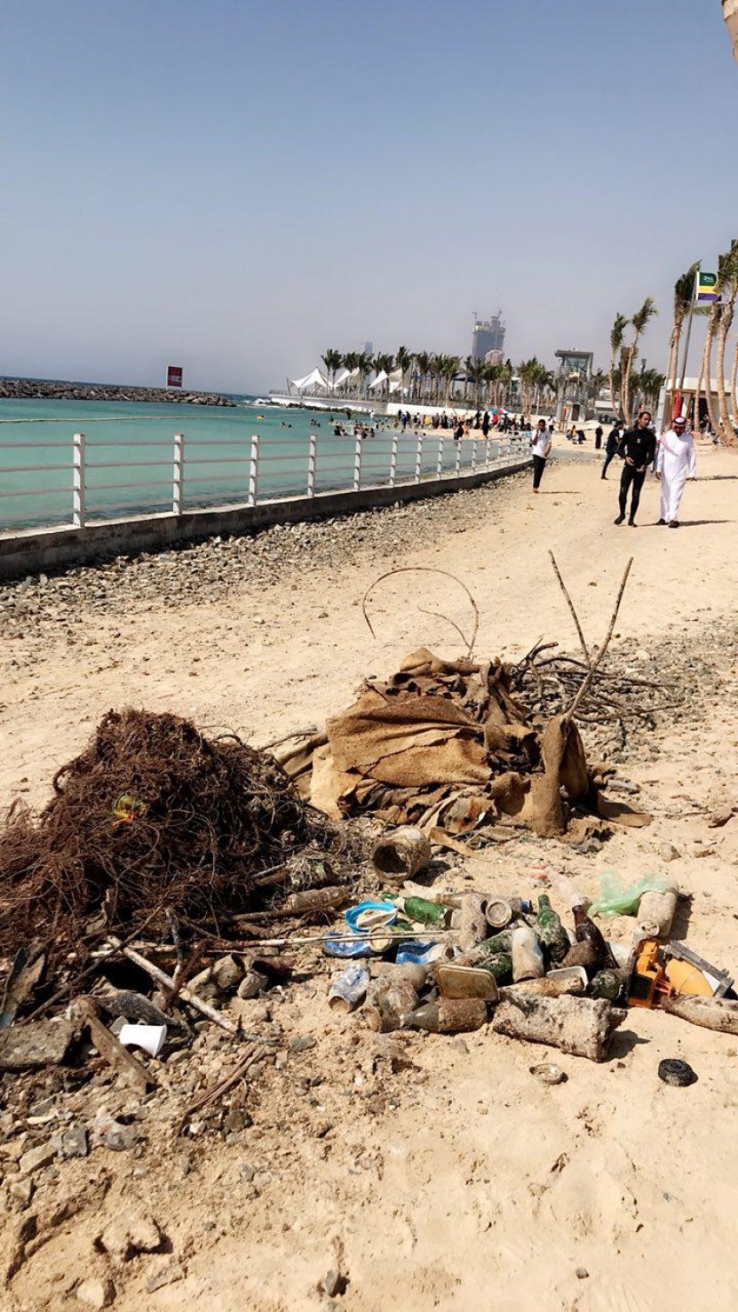 jeddah beach clean up