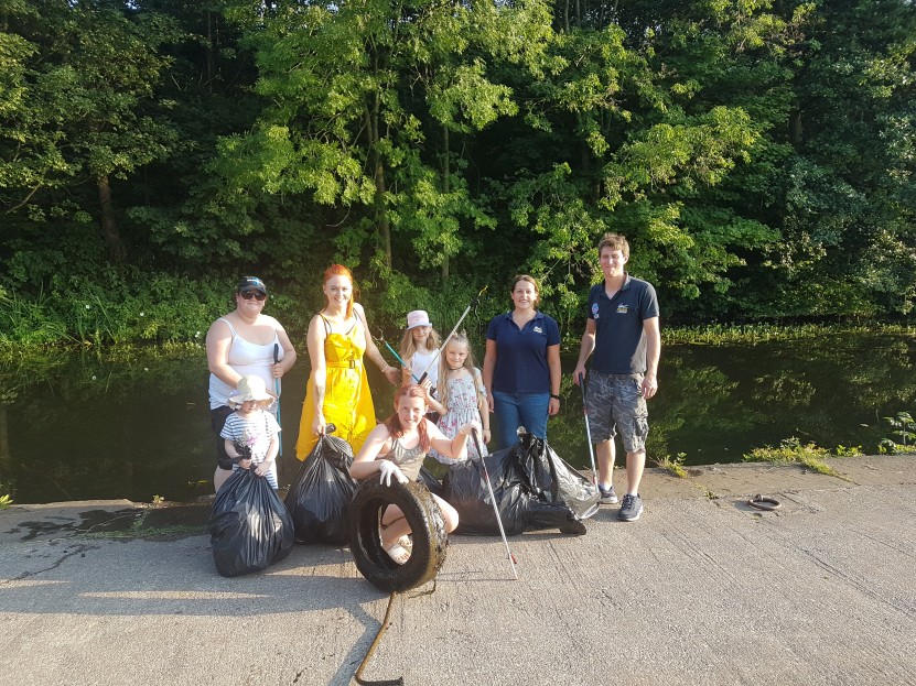 Scuba Leeds Canal Clean up 