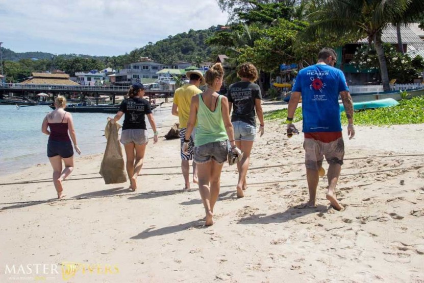 Beach Clean for AWARE week