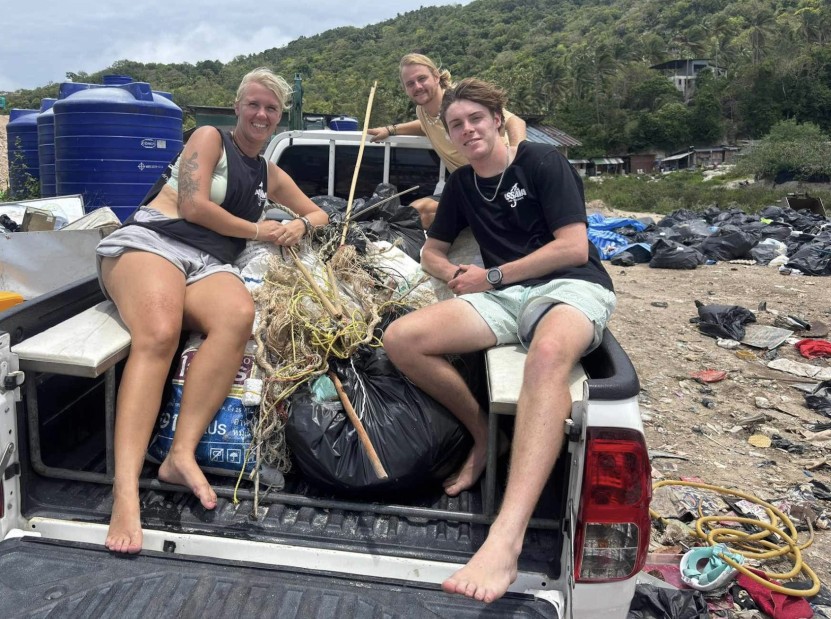 Beach Clean up in Chalok Bay